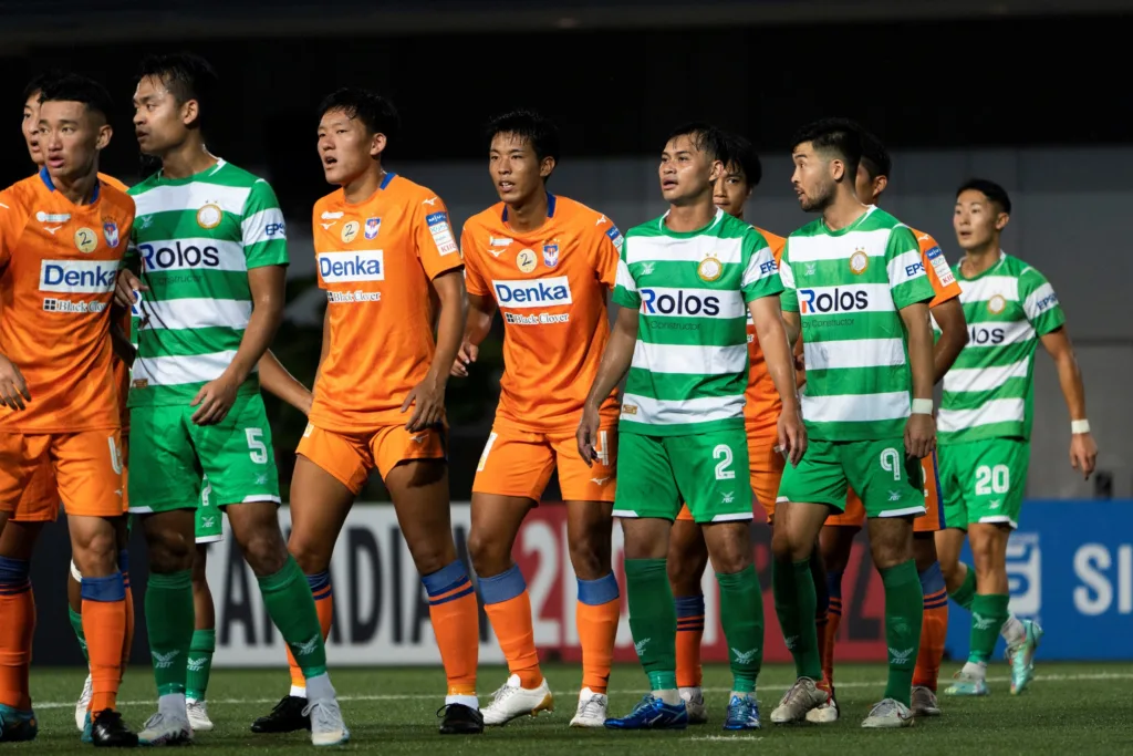 Eagles struggle against dominant White Swans