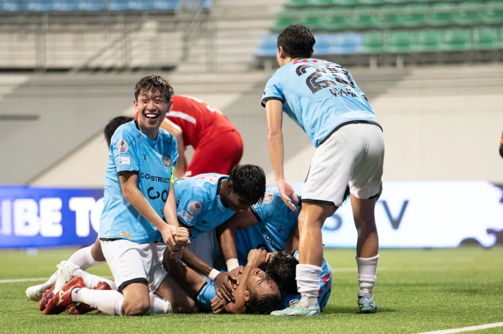 Hazzuwan secures stalemate for Eagles 