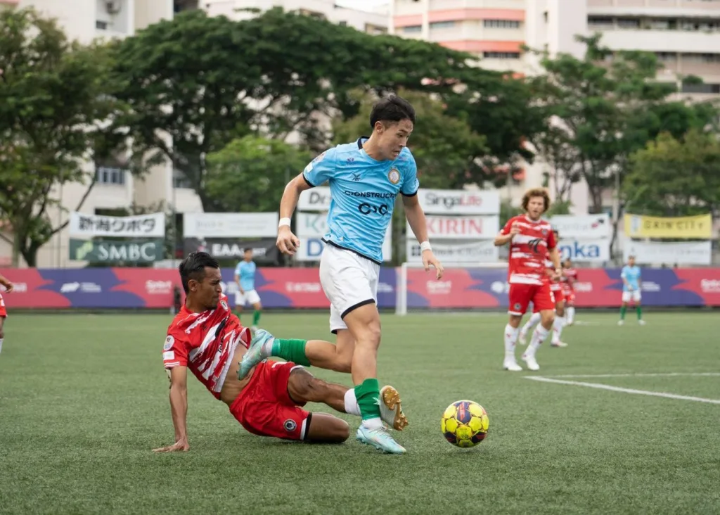 Eagles denied win at the death