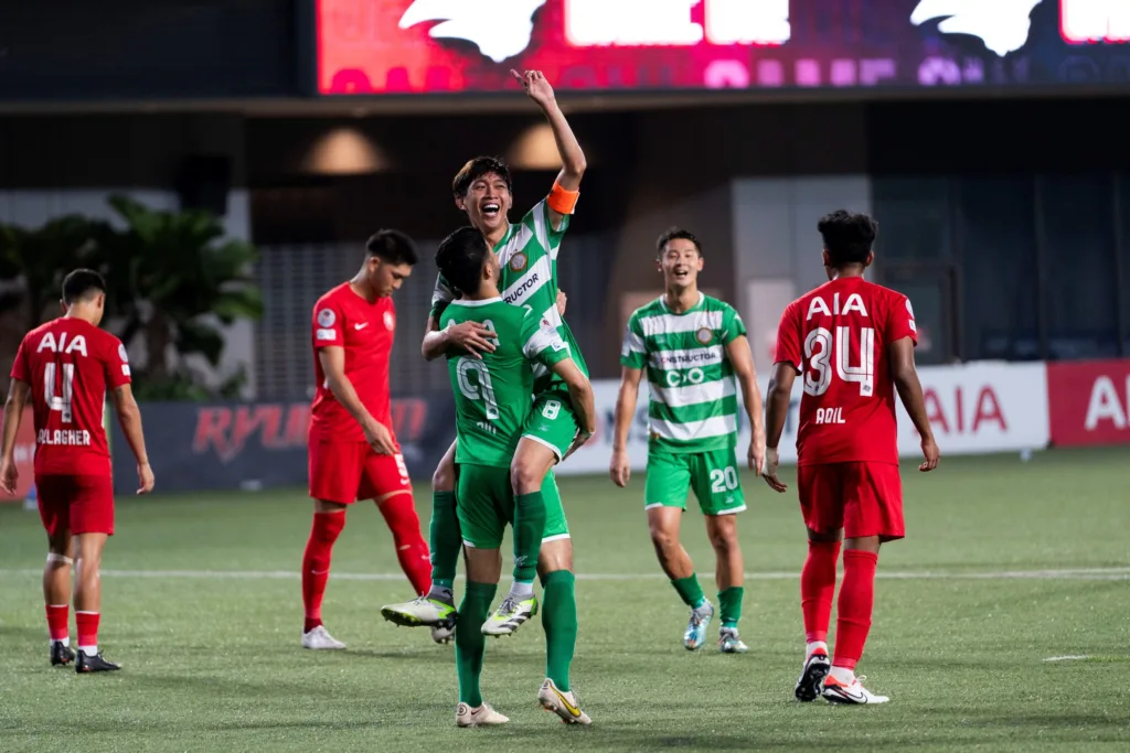 Eagles end final home match with a resounding win